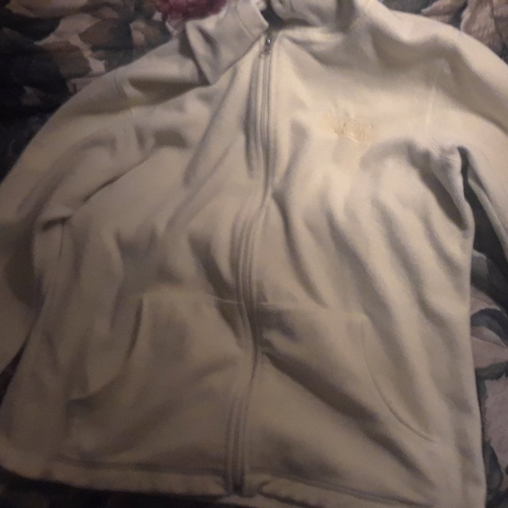 Hoddie Sweater.